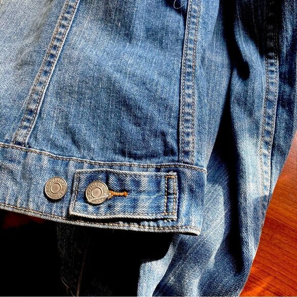 LEVIs Jean Trucker Blue Denim Buttoned Jacket Womens Medium - Picture 11 of 16